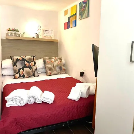 La Casina Di Santa Chiara Wifi, Netflix Apartment